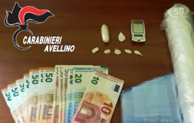 Eroina nel giubbotto: 37enne in manette