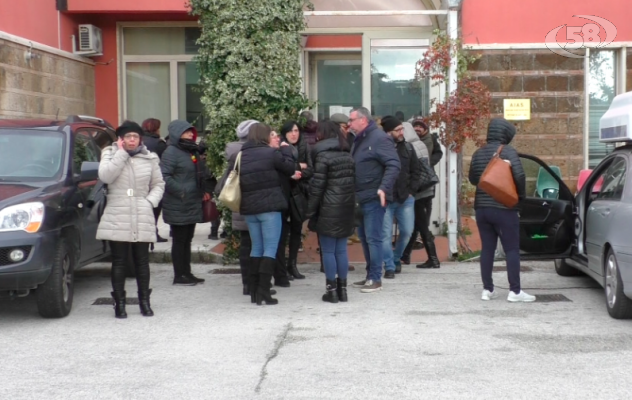 Aias, attività sospese: la proteste delle mamme. L'Asl: assistenza garantita