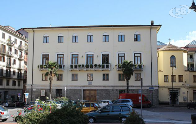 Preti nel mirino dell'anonimo diffamatore: la Digos indaga, il Vescovo difende i sacerdoti