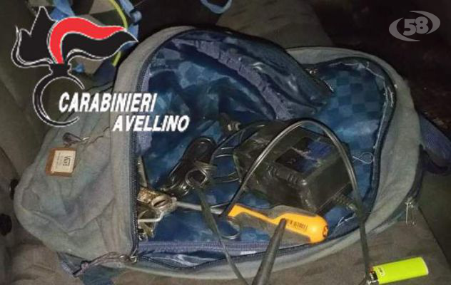 Ladri in fuga: Carabinieri recuperano la refurtiva