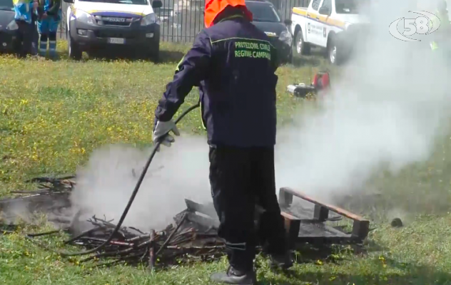 Rischio incendi, mega raduno della Protezione Civile /VIDEO