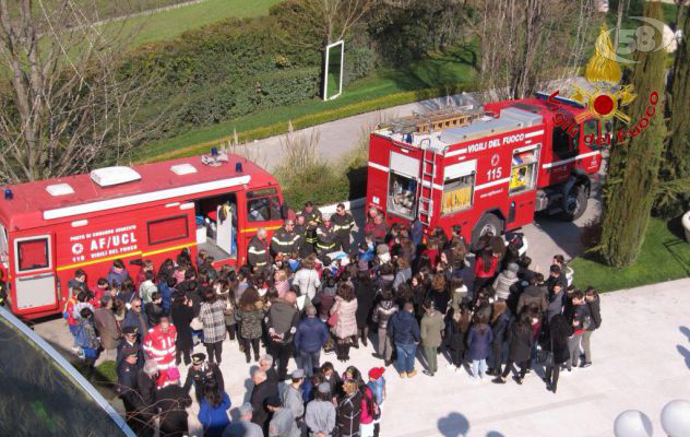 "Anch'io sono la Protezione Civile.....e tu?", 400 studenti a Grotta /VIDEO