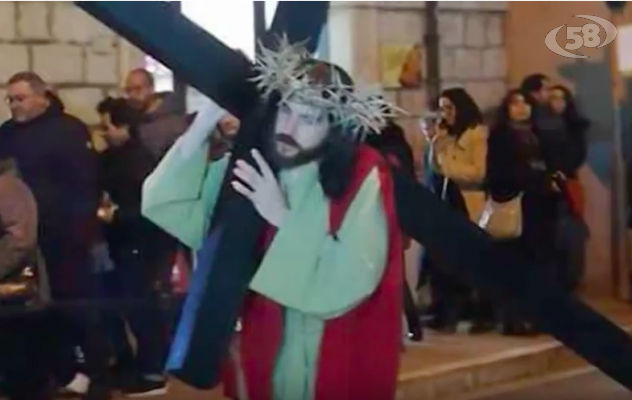 Via Crucis a Grottaminarda, fede e passione /VIDEO