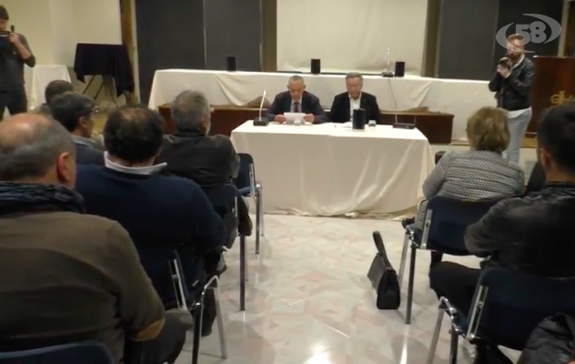 Il congresso slitta, le tensioni restano: De Caro attacca /VIDEO