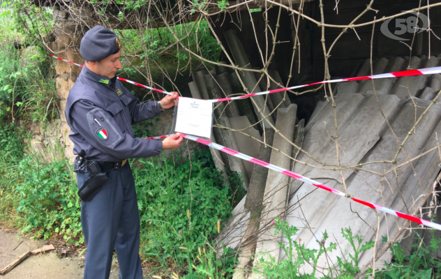 Amianto e rifiuti speciali, scovate due discariche abusive /VIDEO