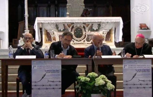 Fake news e giornalismo di pace, confronto con il vaticanista Accattoli ad Ariano /SPECIALE