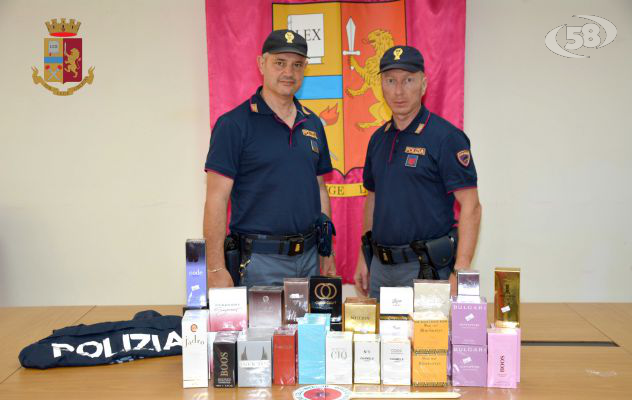 Vendono profumi contraffatti, presi i truffatori
