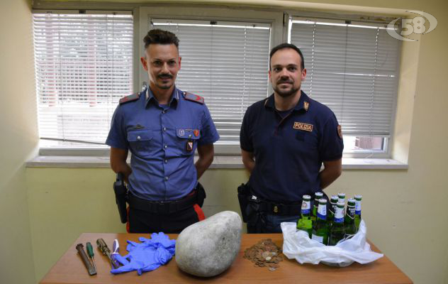 Rubano in un bar e sfondano i vetri di un altro, arrestati tre malviventi