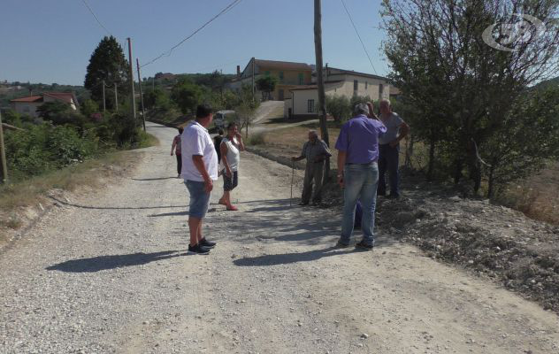 Creta, buche e perdite. Caso protesta con i residenti /VIDEO