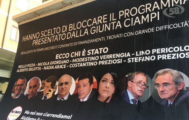 ''Ecco chi ha bocciato il Ferragosto'': spuntano i 6x3 firmati M5S