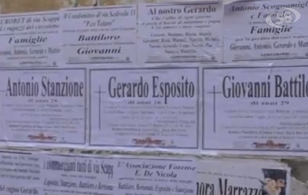 Torre del Greco piange i suoi morti. Il funerale delle vittime del ponte Morandi