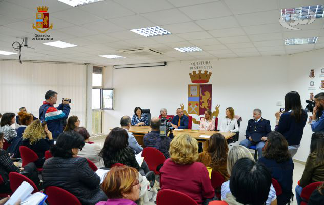 A scuola di legalità, Questura in campo con gli studenti: ecco i concorsi