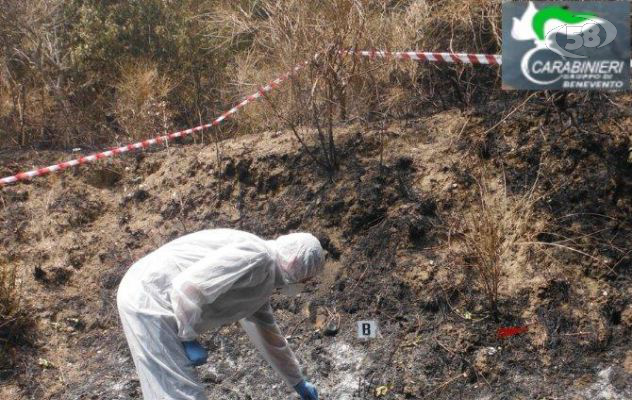 Brucia rifiuti e deturpa il paesaggio, acciuffato dai carabinieri