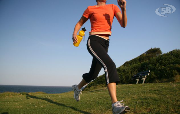 Donna investita mentre fa jogging. Carabinieri acciuffano il pirata: era ubriaco