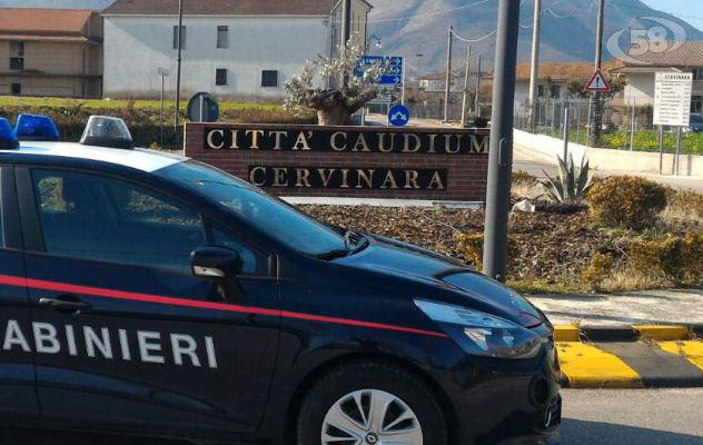 Tentato omicidio, detenzione illegale di arma: scattano due misure coercitive