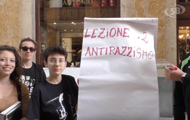 Sicurezza, Salvini a Napoli tra proteste e selfie /VIDEO