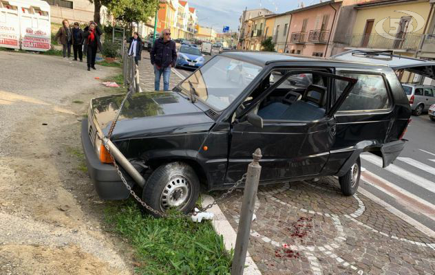 Ariano, incidente ai Martiri: due auto coinvolte