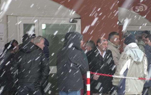 Comunità Montana, agitazione permanente. Sit-in sotto la neve