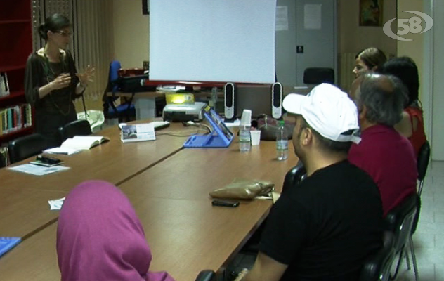 ''Mai più respingimenti'': l'Irpinia al fianco dei migranti nel ricordo dei curdi morti 10 anni fa