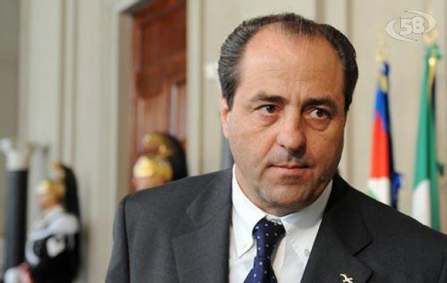 Irisbus, Di Pietro interroga Passera: riaprire lo stabilimento