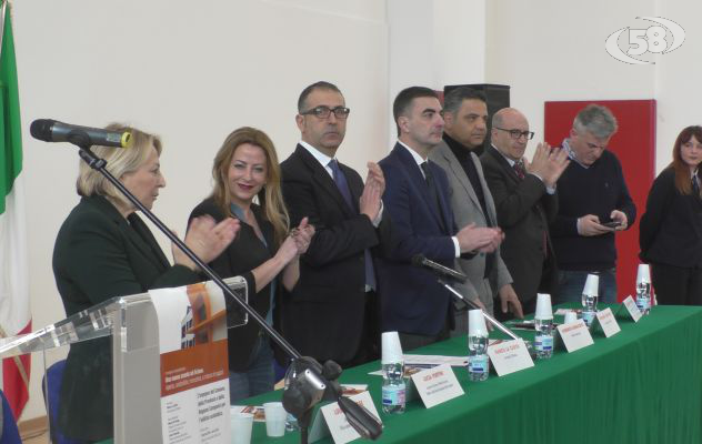 Ariano, inaugurata la 'Giulio Lusi': esempio di buona scuola