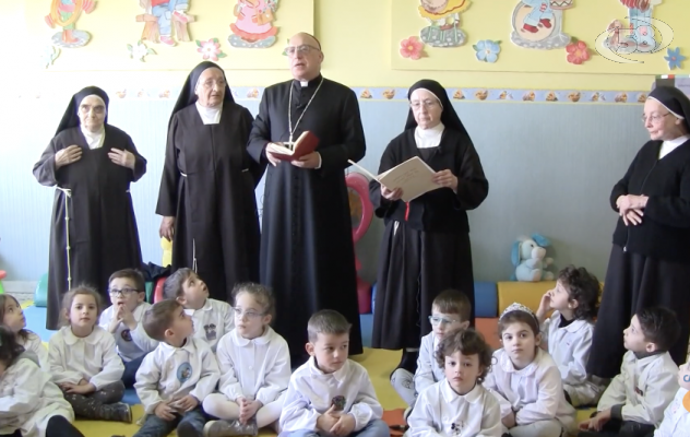 Appuntamento con la Parola, Il Vescovo tra i bambini delle suore francescane di Ariano