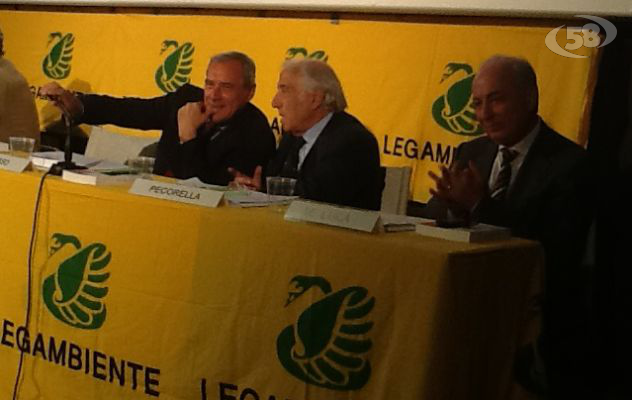 Rapporto Ecomafia 2012, De Luca: "Intervenire con più concretezza contro le infiltrazioni"