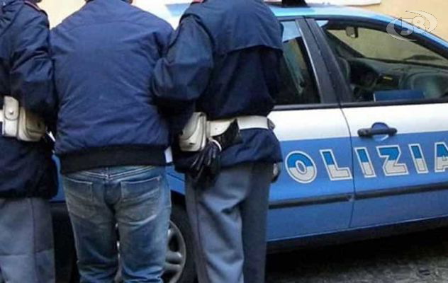 Rubavano Fiat 500 nel parcheggio del Moscati: fermati dalla Polizia