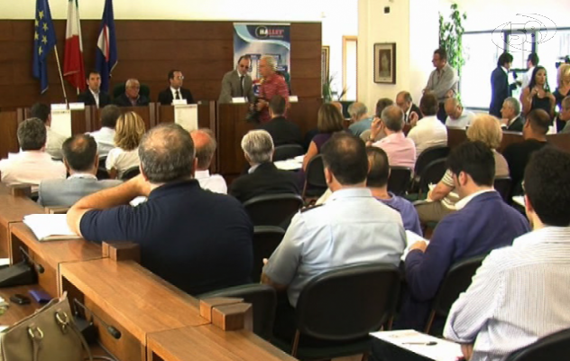 Sindaci e spending review: il futuro sono le Unione dei Comuni minori