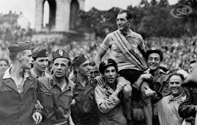 Bartali chi? I maturandi non lo conoscono: gli appunti di Raviele