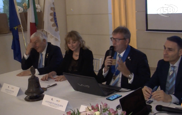 Passaggio di consegne nel Club Rotary Avellino Est Centenario: guida Adele Picone /VIDEO
