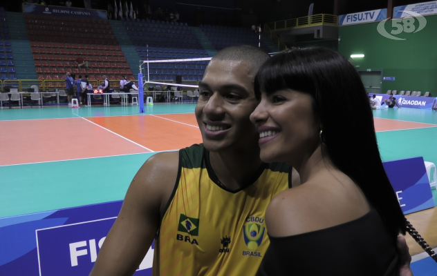 La “torcida” verdeoro infiamma il PalaCardito: festa brasiliana /VIDEO