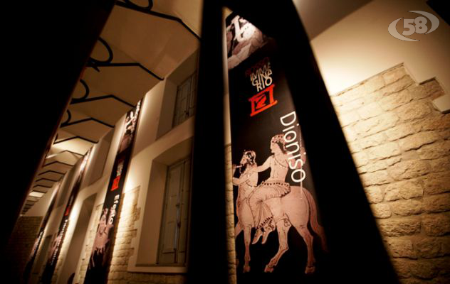 Rosso immaginario, il racconto dei vasi di Caudium in mostra