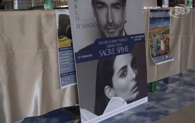 Sacre Spine, Sergio Muniz e Raffaella Modugno sono la coppia reale
