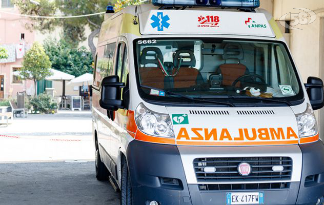 San Nicola Baronia, stufa malfunzionante: casa di un 80enne a fuoco