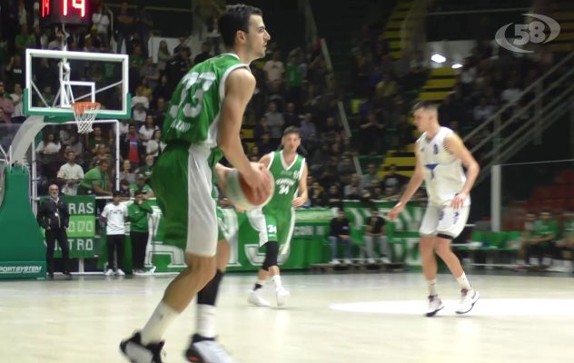 Scandone, arriva la prima vittoria: 67-53 sulla Stella Azzurra /VIDEO