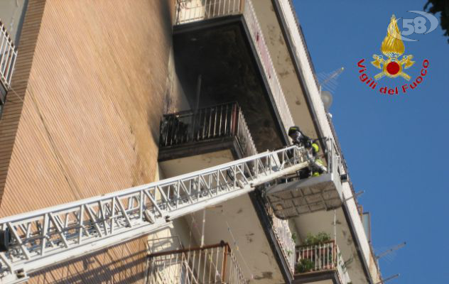 Avellino, paura in Via Piave: evacuato un palazzo/Video