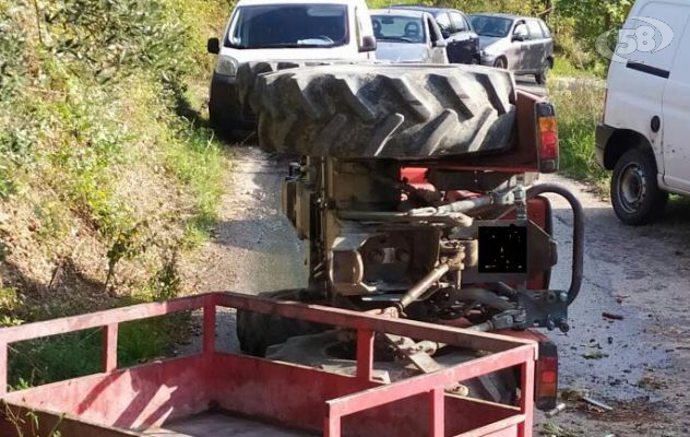 Tragedia nei campi, muore una donna. Paese sotto choc