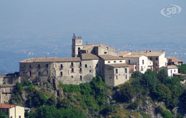 Castelvetere sul Calore, 'buen retiro' da scoprire e vivere