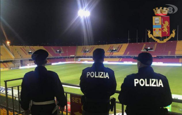 Accendono petardi durante il derby, Daspo per due tifosi