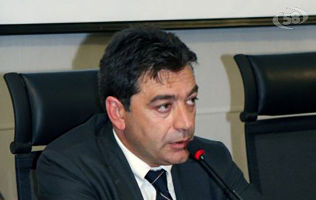 Bando assunzioni, i grillini: si annulli. Madaro replica: "Applicata la legge". Ecco i dettagli