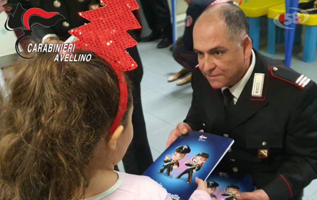 Reparto di pediatria dell’ospedale “Frangipane” in festa con l'unità cinofila dei Carabinieri