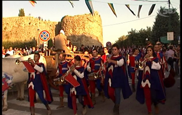 Successo per la ''Rievocazione Storica del Dono delle Sacre Spine''/Video