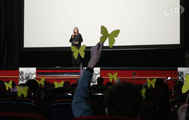 A Mirabella farfalle gialle per celebrare la giornata della memoria