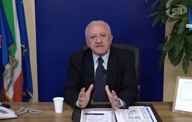 De Luca: ''Campania modello. Prime riaperture, ma con responsabilità''