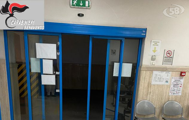 Danneggia il pronto soccorso del Fatebenefratelli: arrestato tunisino