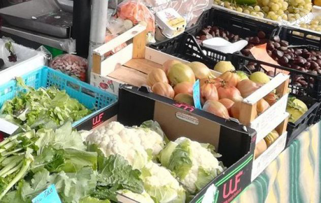 Mercatini rionali, da oggi al via anche la vendita di beni non alimentari