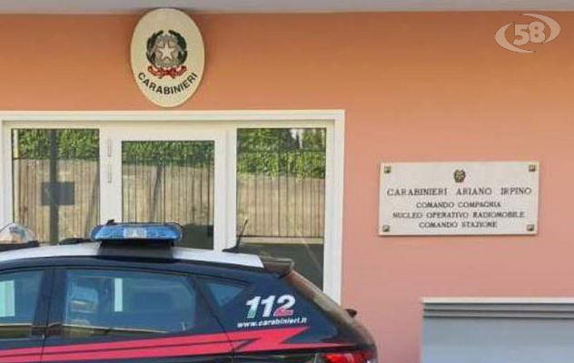 Ariano, in giro di notte con coltello e attrezzi da scasso: 35enne denunciato