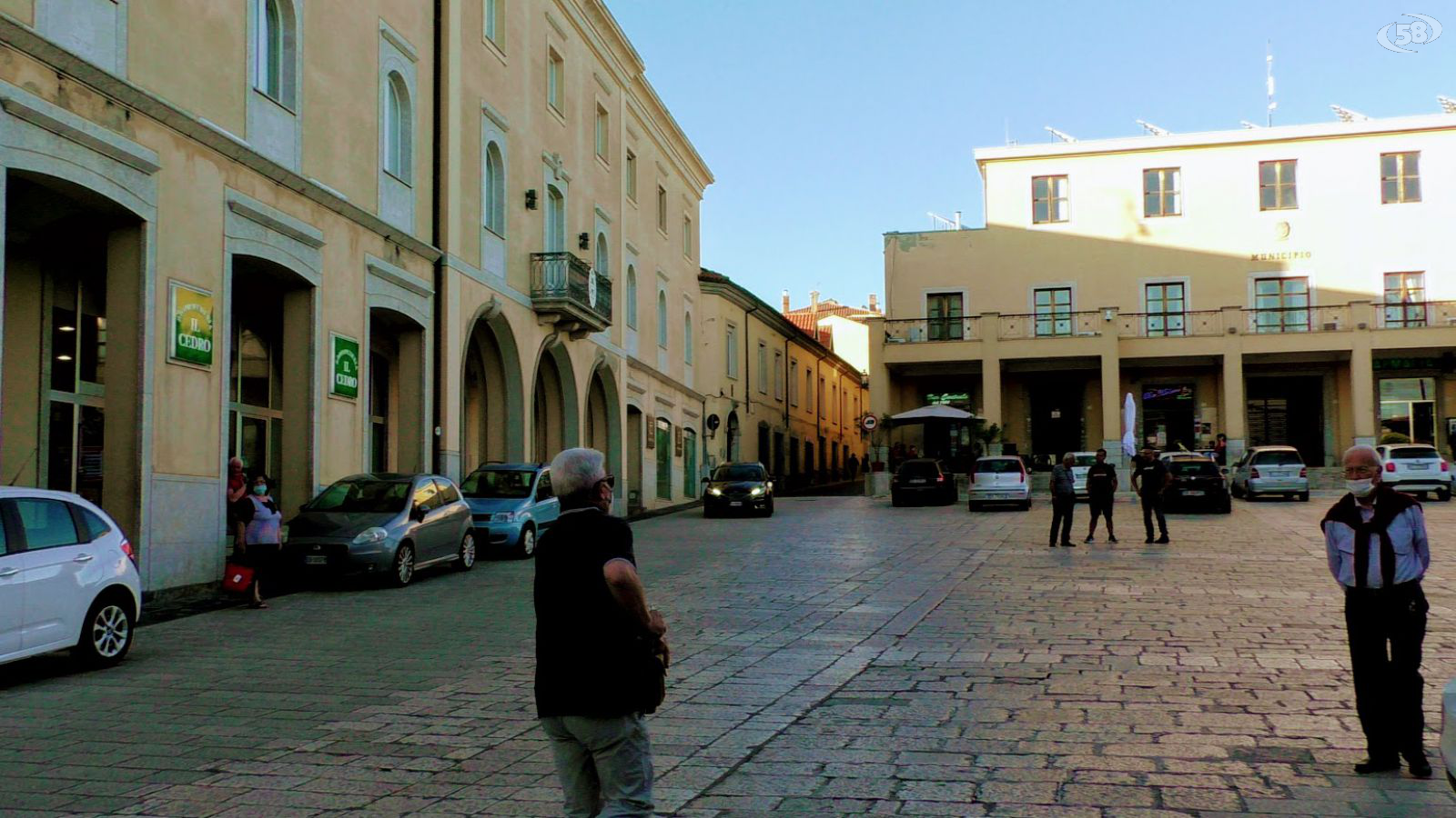 ariano piazza luglio 2020