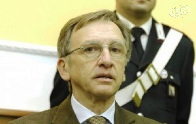 Cantelmo: ''La camorra spara di meno, ma comanda lo stesso''. La Cgil per la legalità negli appalti